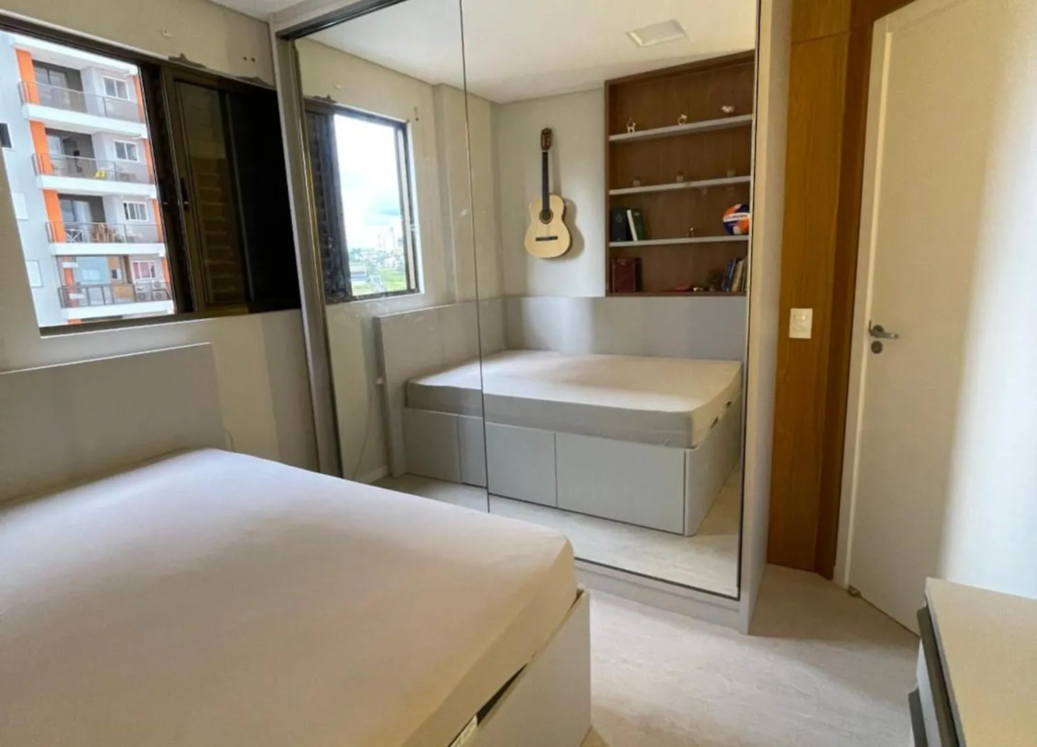 Luxuoso Apartamento Mobiliado 크리시우마 아파트