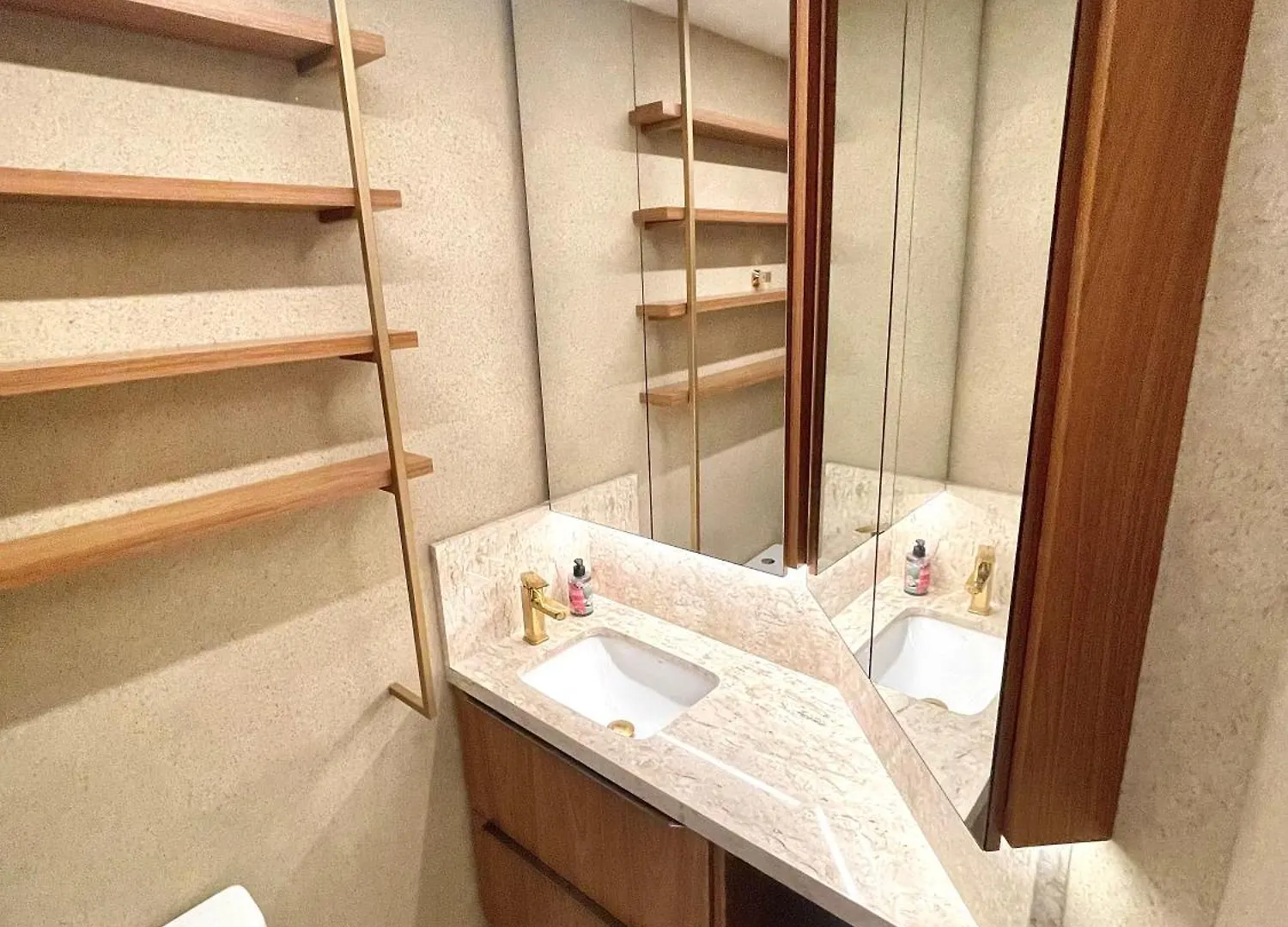 Luxuoso Apartamento Mobiliado Criciuma  Appartamento